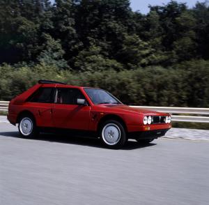 Lancia Delta S4 Stradale 1985 года 
